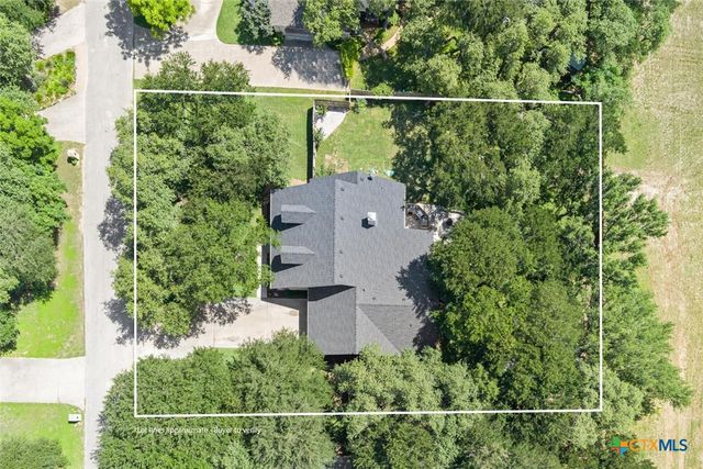 1208 Salado Oaks Drive, Salado, TX 76571