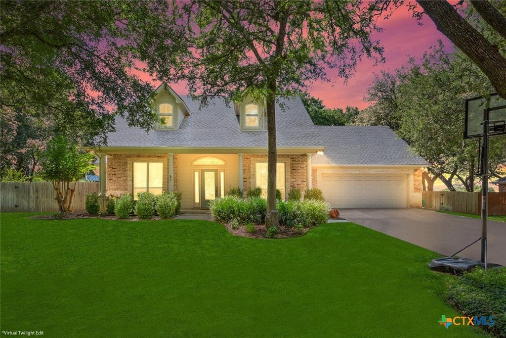 1208 Salado Oaks Drive, Salado, TX 76571
