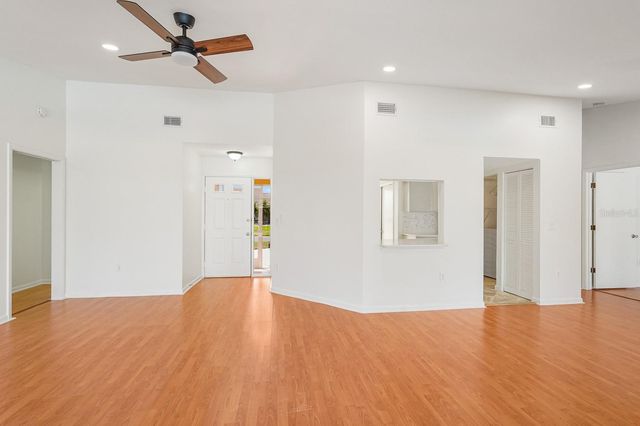 3323 MEADOW RUN CIRCLE, Venice, FL 34293