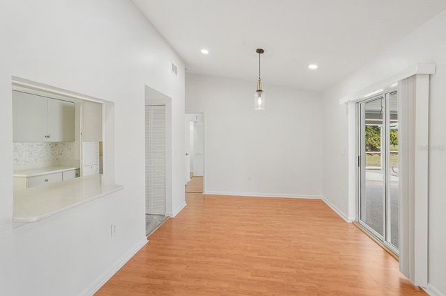 3323 MEADOW RUN CIRCLE, Venice, FL 34293