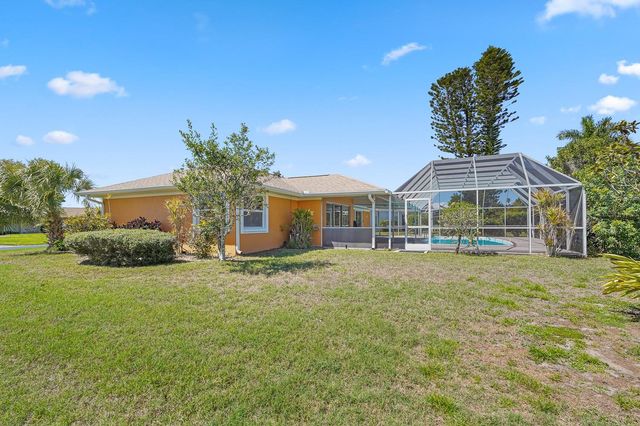 3323 MEADOW RUN CIRCLE, Venice, FL 34293