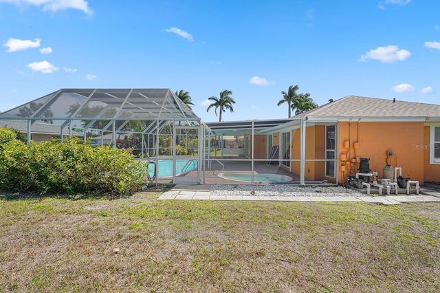 3323 MEADOW RUN CIRCLE, Venice, FL 34293