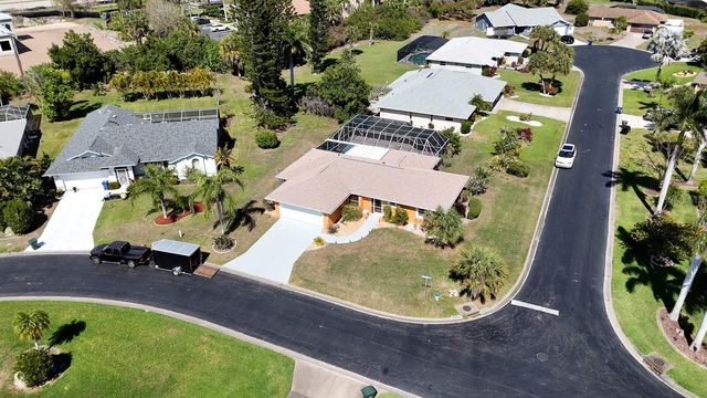 3323 MEADOW RUN CIRCLE, Venice, FL 34293