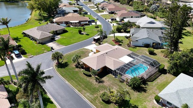 3323 MEADOW RUN CIRCLE, Venice, FL 34293