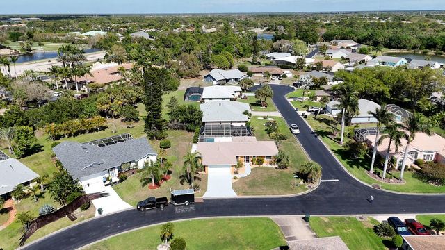 3323 MEADOW RUN CIRCLE, Venice, FL 34293