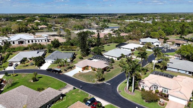 3323 MEADOW RUN CIRCLE, Venice, FL 34293