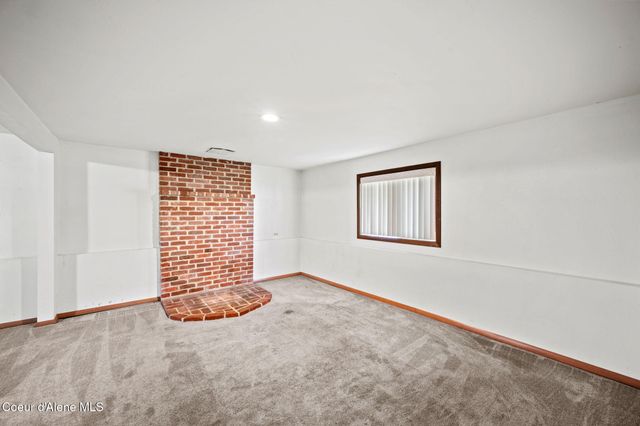 8247 W Montana ST, Rathdrum, ID 83858