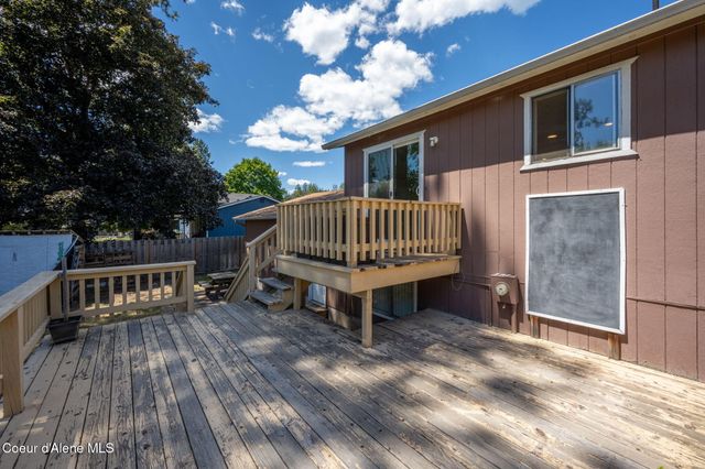 8247 W Montana ST, Rathdrum, ID 83858