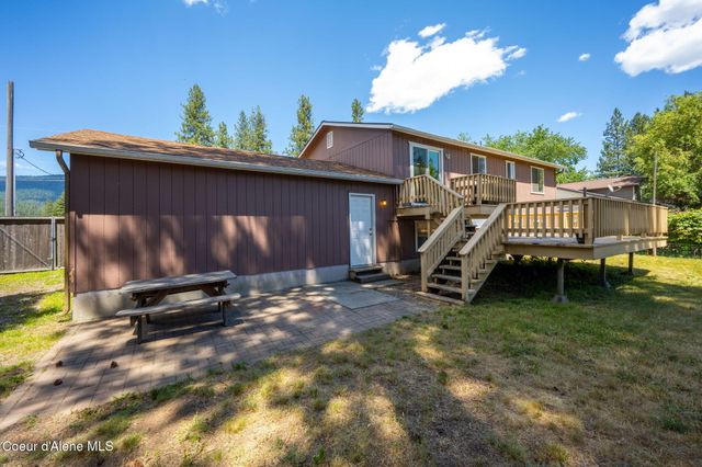 8247 W Montana ST, Rathdrum, ID 83858