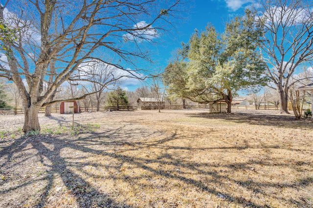 2206 Bells Chapel Road, Waxahachie, TX 75165