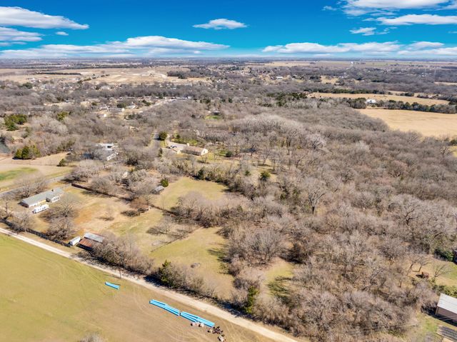 2206 Bells Chapel Road, Waxahachie, TX 75165