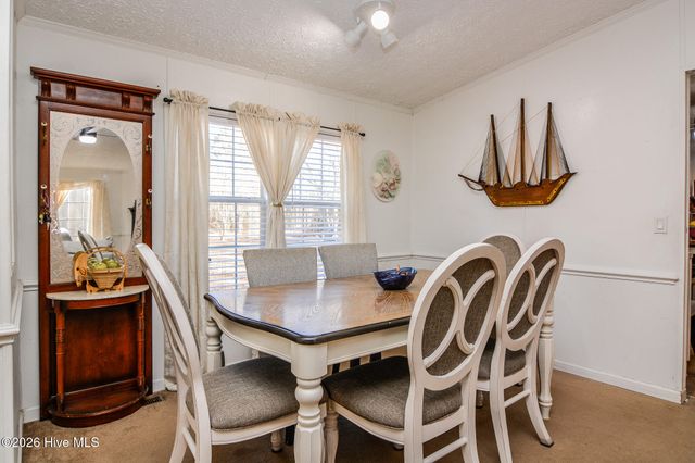 110 Brookside Lane, Four Oaks, NC 27524