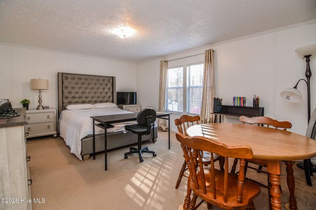 110 Brookside Lane, Four Oaks, NC 27524