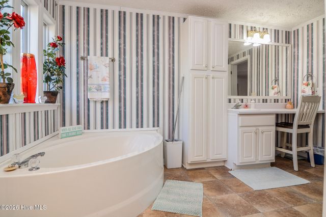 110 Brookside Lane, Four Oaks, NC 27524