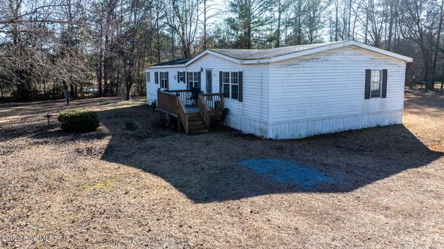 110 Brookside Lane, Four Oaks, NC 27524