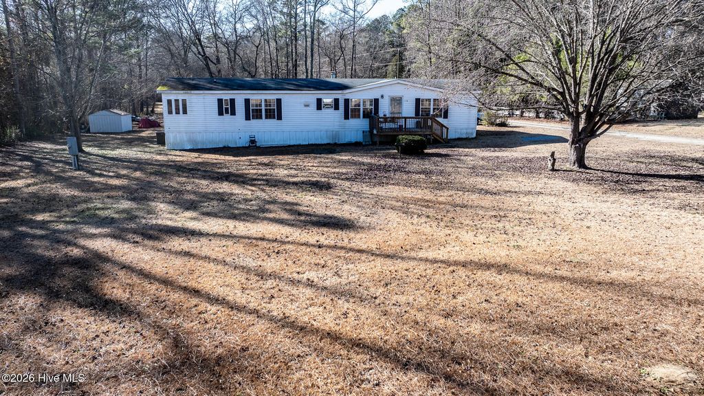 110 Brookside Lane, Four Oaks, NC 27524