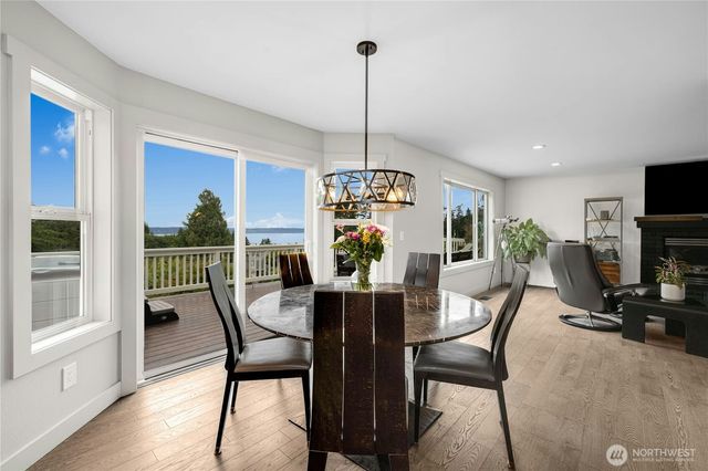 11518 NE Skyward Loop, Kingston, WA 98346