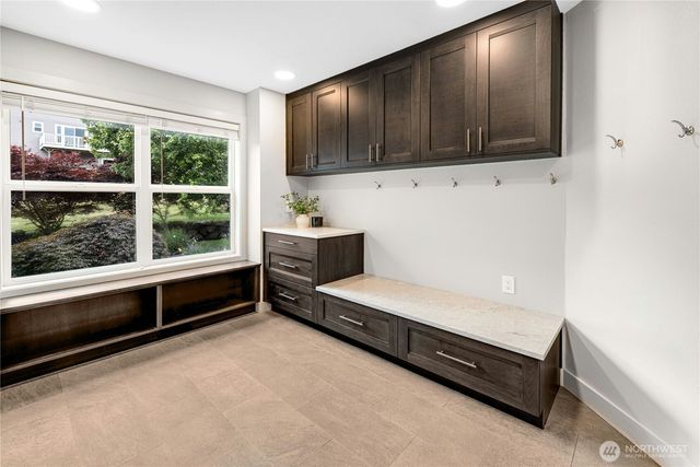 11518 NE Skyward Loop, Kingston, WA 98346