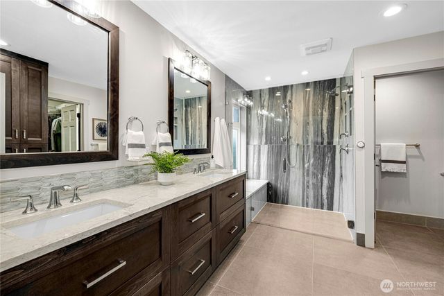 11518 NE Skyward Loop, Kingston, WA 98346