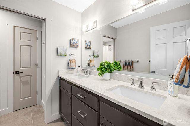 11518 NE Skyward Loop, Kingston, WA 98346