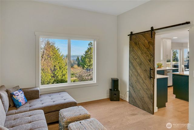 11518 NE Skyward Loop, Kingston, WA 98346