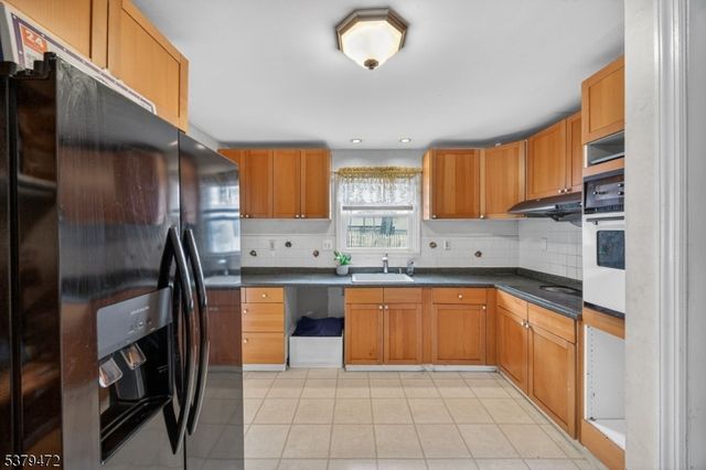 20 Rosney Ter, West Orange Twp., NJ 07052