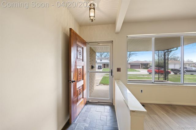 36825 Eton Court, Sterling Heights, MI 48310