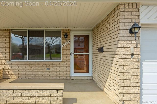 36825 Eton Court, Sterling Heights, MI 48310