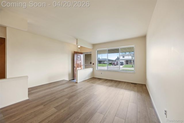 36825 Eton Court, Sterling Heights, MI 48310