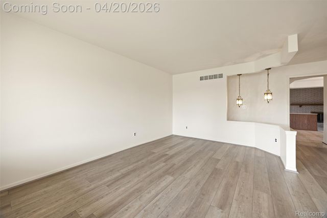 36825 Eton Court, Sterling Heights, MI 48310