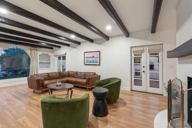 2318 Plum St, San Diego, CA 92106