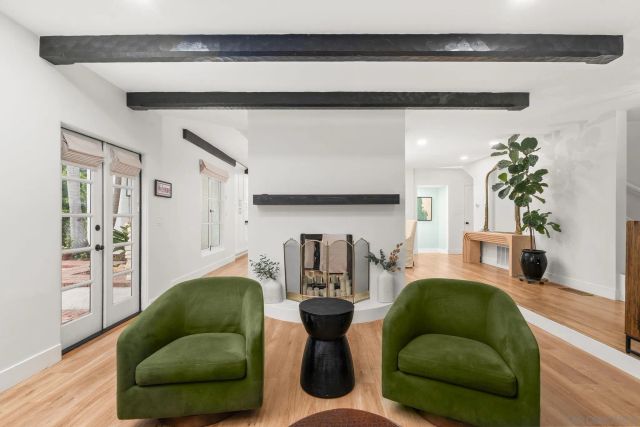 2318 Plum St, San Diego, CA 92106