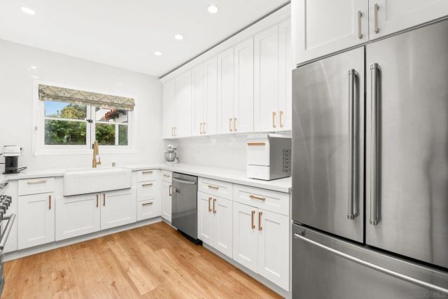 2318 Plum St, San Diego, CA 92106