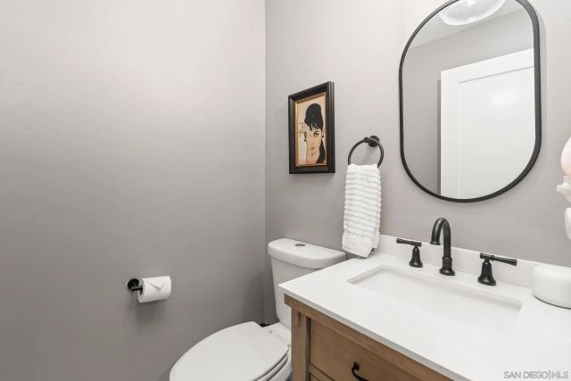 2318 Plum St, San Diego, CA 92106