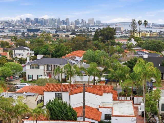 2318 Plum St, San Diego, CA 92106