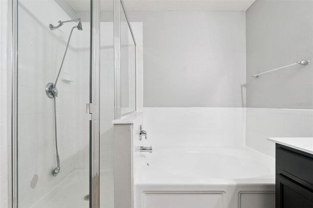 1030 BENDING OAK TRAIL, Winter Garden, FL 34787