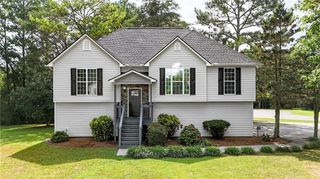 219 Orchard SE Way, Calhoun, GA 30701