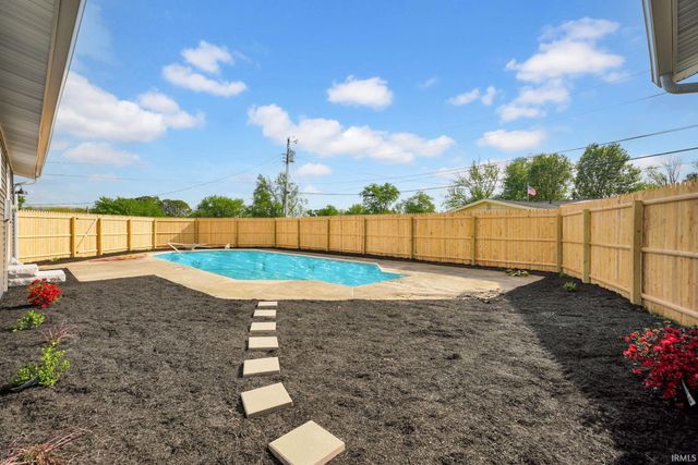 307 Eastwood Drive, Bedford, IN 47421