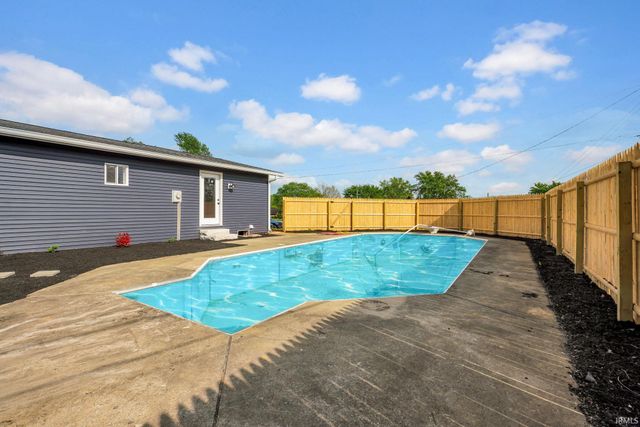 307 Eastwood Drive, Bedford, IN 47421
