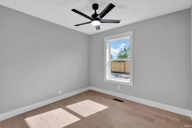 307 Eastwood Drive, Bedford, IN 47421