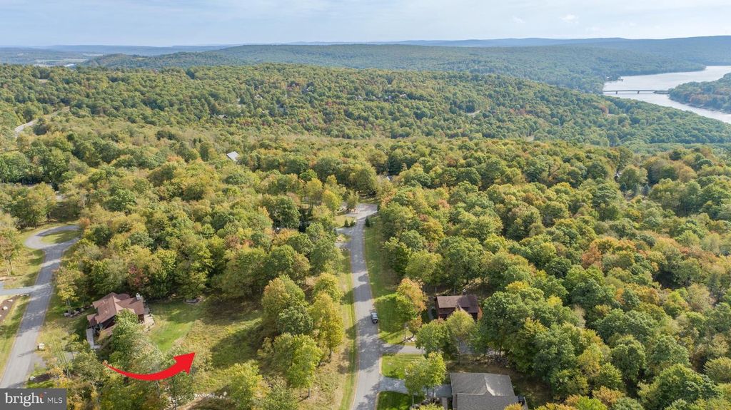 Image 8 of property listing at 39 GREENSTONE WAY, Mc Henry, MD 21541