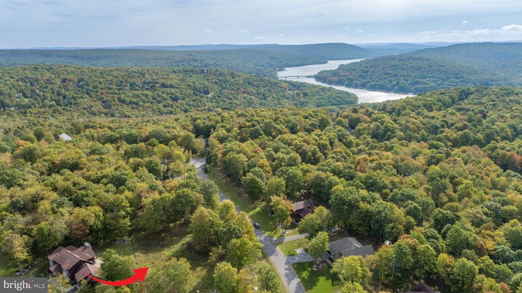 Image 9 of property listing at 39 GREENSTONE WAY, Mc Henry, MD 21541