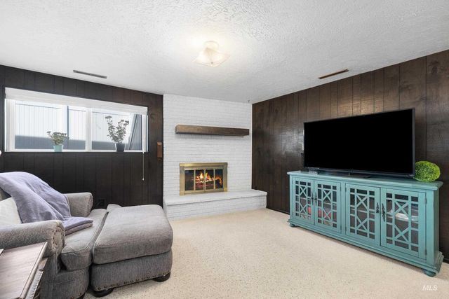 7995 W Galena Dr, Boise, ID 83709