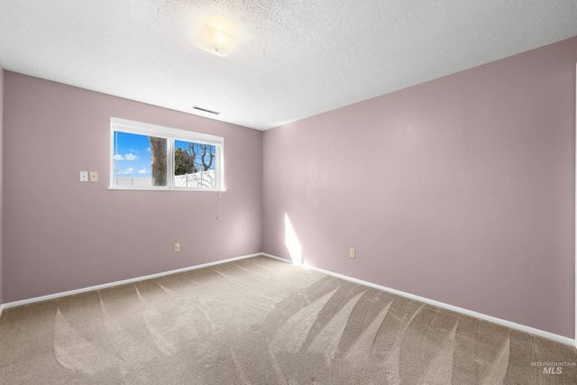 7995 W Galena Dr, Boise, ID 83709