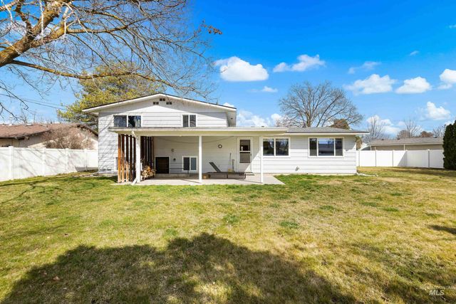 7995 W Galena Dr, Boise, ID 83709