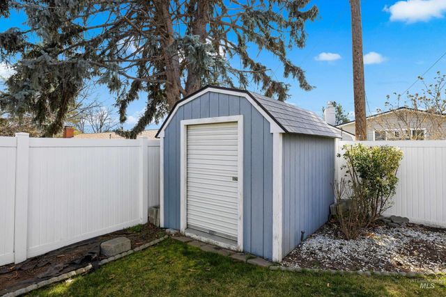 7995 W Galena Dr, Boise, ID 83709