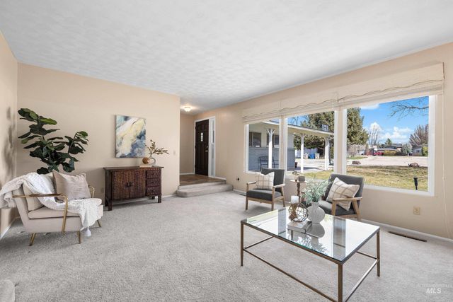 7995 W Galena Dr, Boise, ID 83709