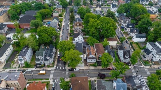 30 Fabyan Pl, Newark City, NJ 07108