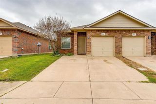 814 Walnut Street, Burleson, TX 76028