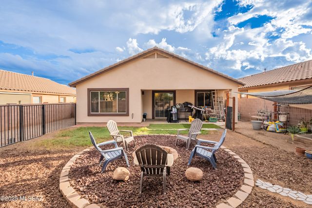 650 W Calle Franja Verde, Sahuarita, AZ 85629